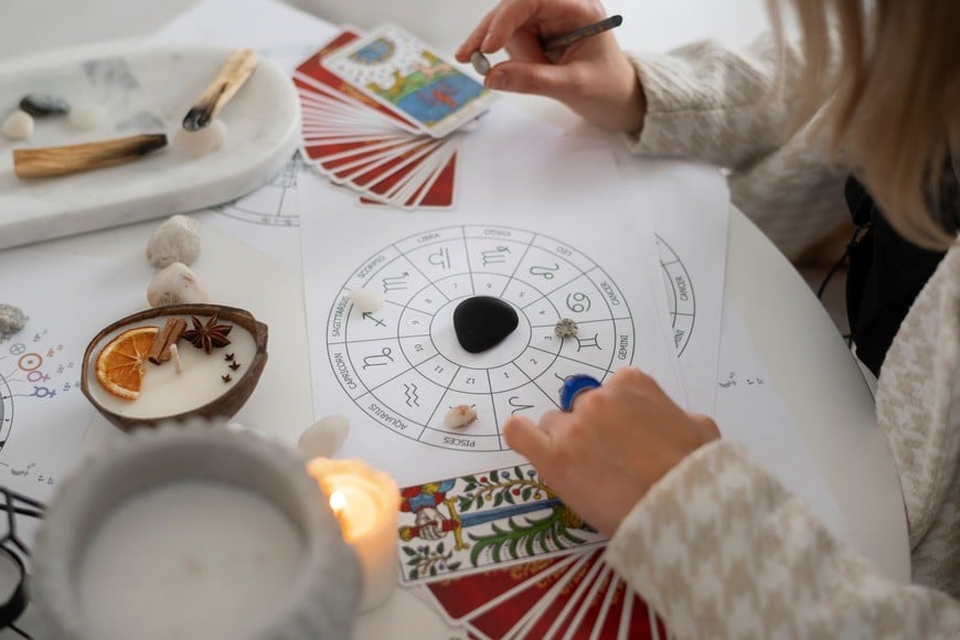 Piscis podría atravesar una etapa marcada por emociones y decisiones importantes.