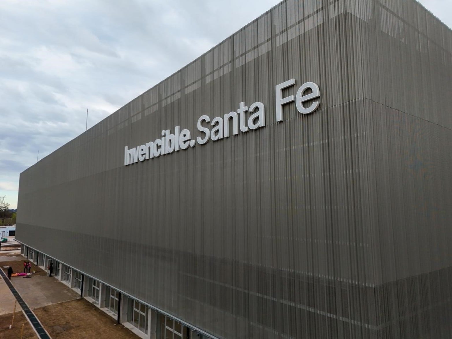 El nuevo estadio multipropósito construido en el CARD quedó inaugurado este sábado.