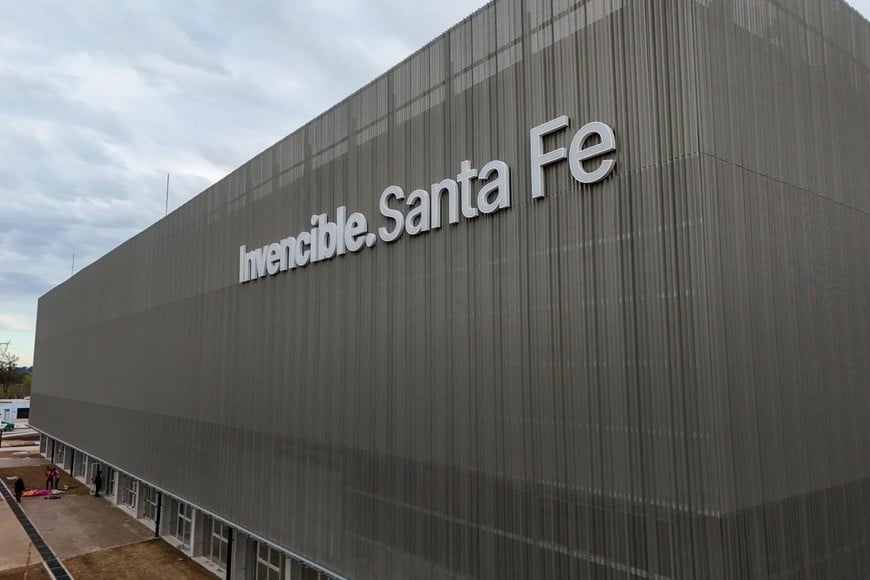 El nuevo estadio multipropósito construido en el CARD quedó inaugurado este sábado.