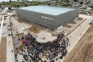 El nuevo estadio multipropósito construido en el CARD quedó inaugurado este sábado.
