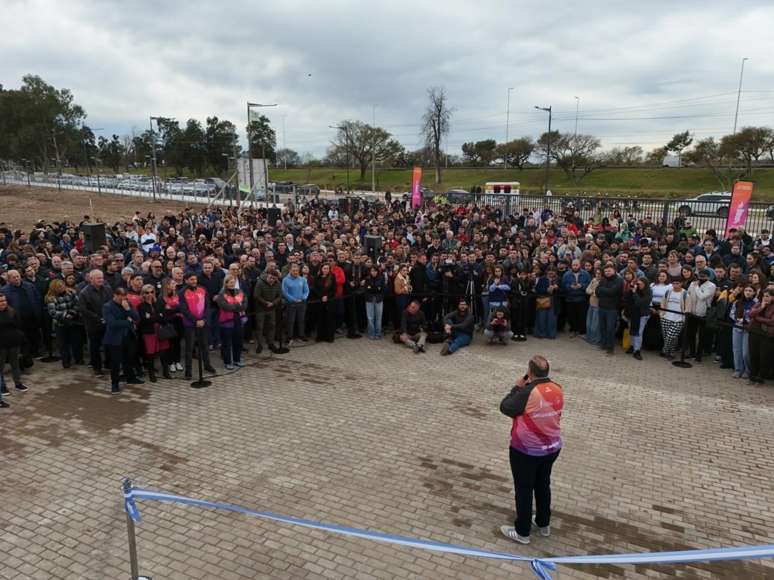 El nuevo estadio multipropósito construido en el CARD quedó inaugurado este sábado.