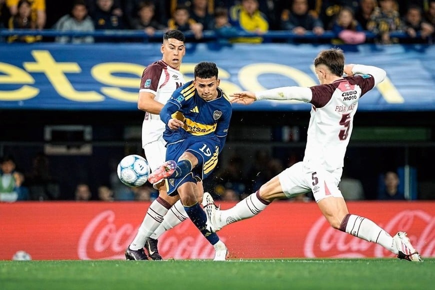 Boca sumó tres puntos clave ante Lanús por el Torneo Clausura.