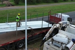 Los postes quedarán instalados entre Santo Tomé y Sauce Viejo.