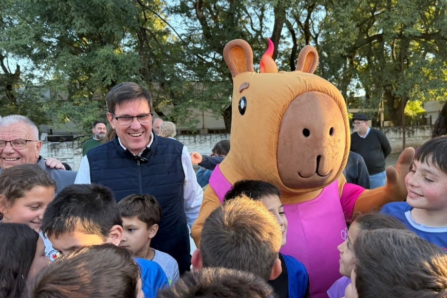 Las visitas buscan acercar a los estudiantes al deporte y sus valores.