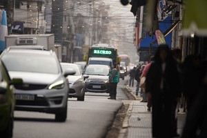 Postal del microcentro, con el caos vehicular habitual. Foto: Fernando Nicola