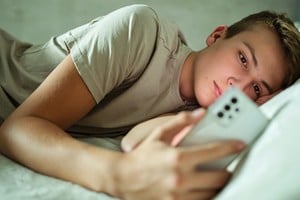 Durante cuánto tiempo y qué lugar ocupa ese comportamiento dentro de la rutina de cada persona.