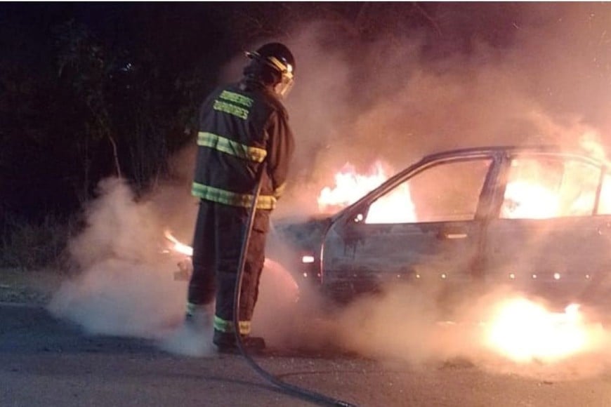 incendio vehículo Alto Verde