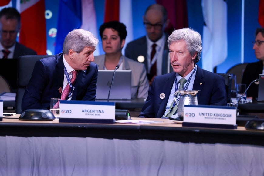 Argentina's Economy Minister Luis Caputo and Central Bank's President Santiago Bausili attend a plenary session as finance ministers and central bank governors from G20 countries meet in Asheville, North Carolina, U.S., September 1, 2026. REUTERS/Sam Wolfe
