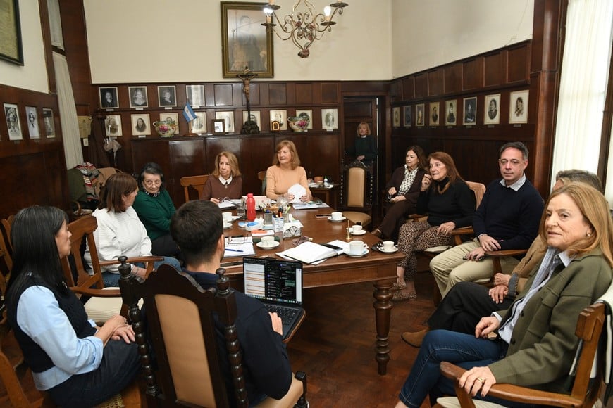 La Sociedad de Beneficencia del Hospital José María Cullen vuelve a poner en marcha una iniciativa solidaria para acompañar las necesidades del principal efector de salud de la ciudad. Foto: Flavio Raina