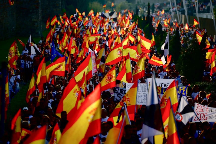 People attend a demonstration in support of Ceuta residents, following recent mass crossings of migrants from Morocco into Ceuta, in Ceuta, Spain, September 2, 2026. REUTERS/Pedro Nunes