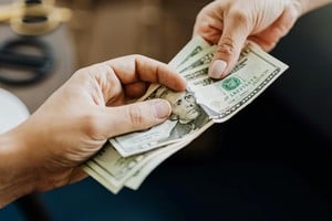 La demanda de dólares volvió a ganar fuerza en Argentina