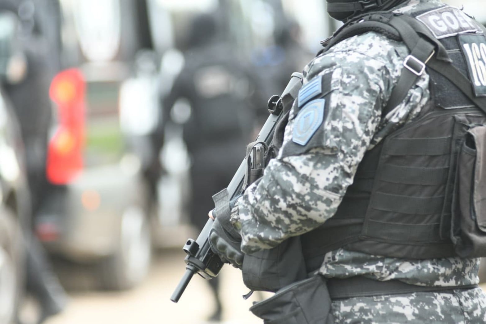 El traslado de detenidos a la nueva Unidad Penitenciaria Nº 9 de Recreo.