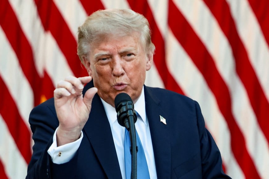 U.S. President Donald Trump speaks while hosting a dinner in the Rose Garden at the White House in Washington, D.C., U.S., September 2, 2026. REUTERS/Evelyn Hockstein