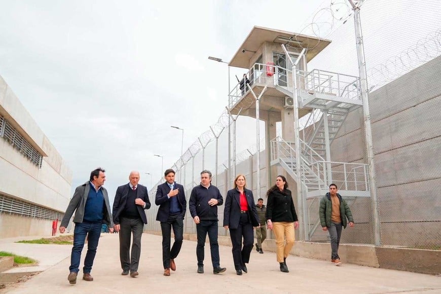 Funcionarios provinciales recorrieron el lugar.