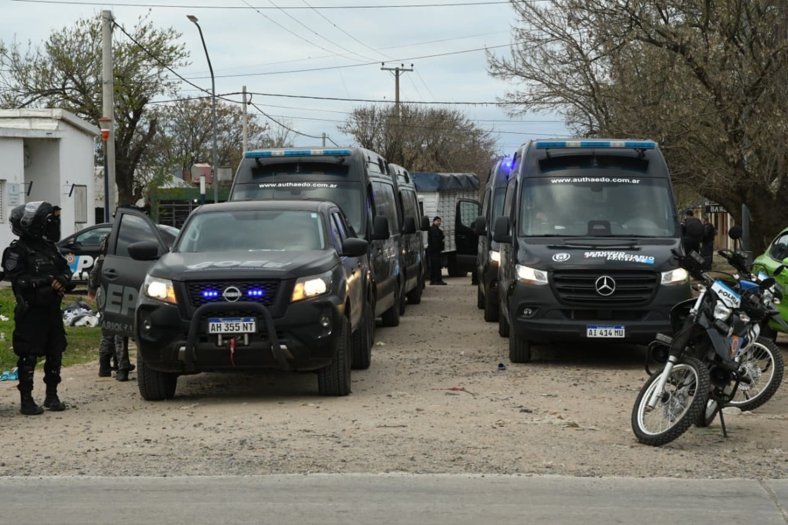 El traslado de detenidos a la nueva Unidad Penitenciaria Nº 9 de Recreo.
