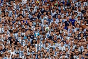 La selección argentina de fútbol podría volver a jugar ante sus hinchas en la próxima fecha FIFA, tras la final del Mundial 2026. Foto: REUTERS / Lee Smith.