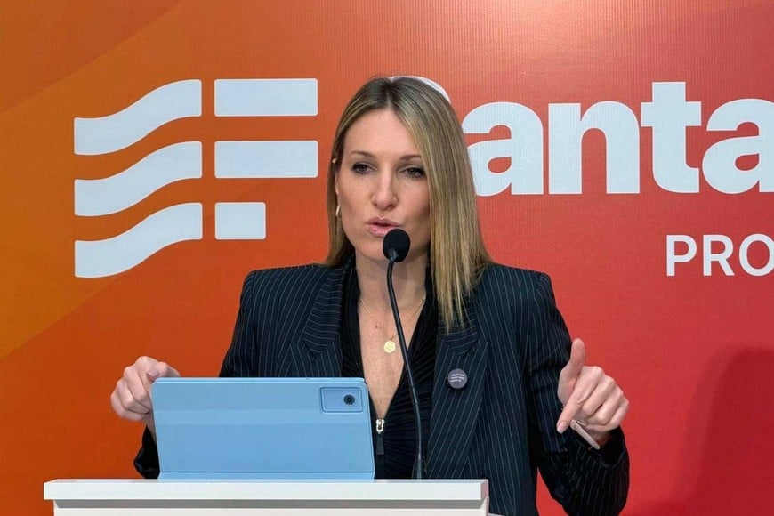 “No tenemos problemas en rendir cuentas y dar la cara, a diferencia de otros que se escondían”, desafió.