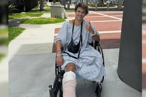 Stavros Floros demandó a Survivor por el accidente que terminó con la amputación de su pierna.