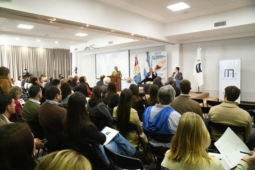 El encuentro abordó los desafíos económicos y climáticos de la actividad rural. Crédito: Flavio Raina.