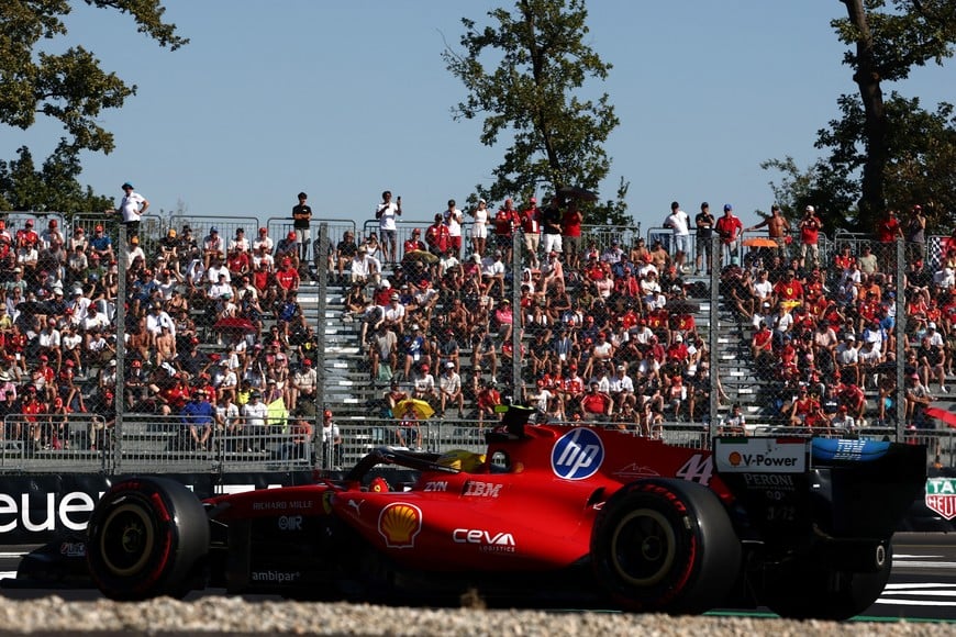 Formula One F1 - Italian Grand Prix - Autodromo Nazionale Monza, Monza, Italy - September 4, 2026
Ferrari's Lewis Hamilton during practice REUTERS/Guglielmo Mangiapane