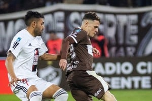Platense y Deportivo Riestra suman nueve puntos y permanecen fuera de la zona de playoffs.