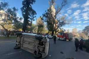 Conmoción en la plaza, al ver la magnitud del choque.