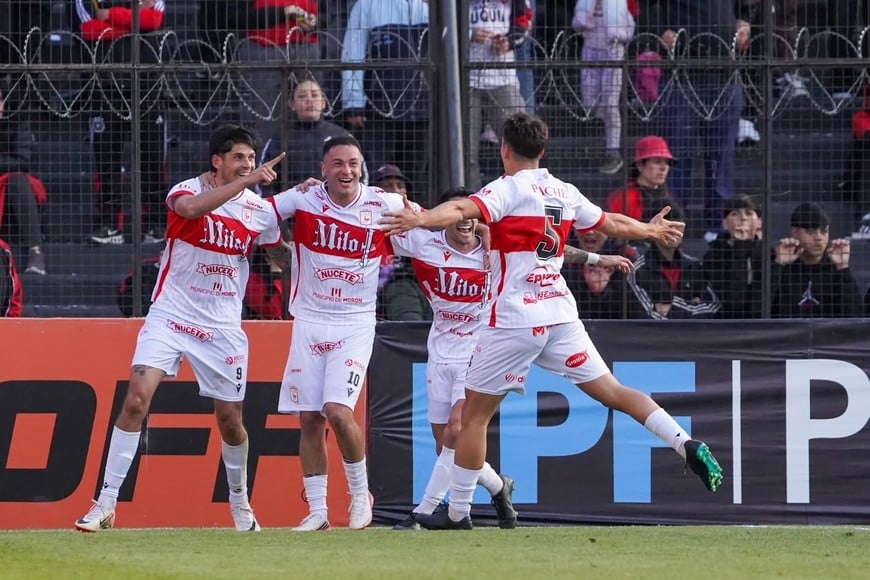 Colón vs. Morón | Fecha 28 | Primera Nacional. Foto: Fernando Nicola