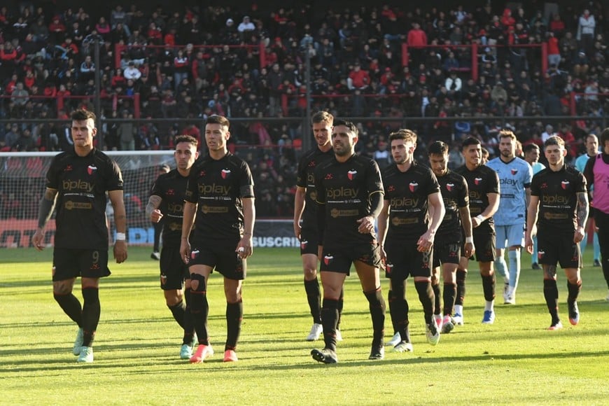 Colón vs. Morón | Fecha 28 | Primera Nacional. Foto: Carolina Niklison