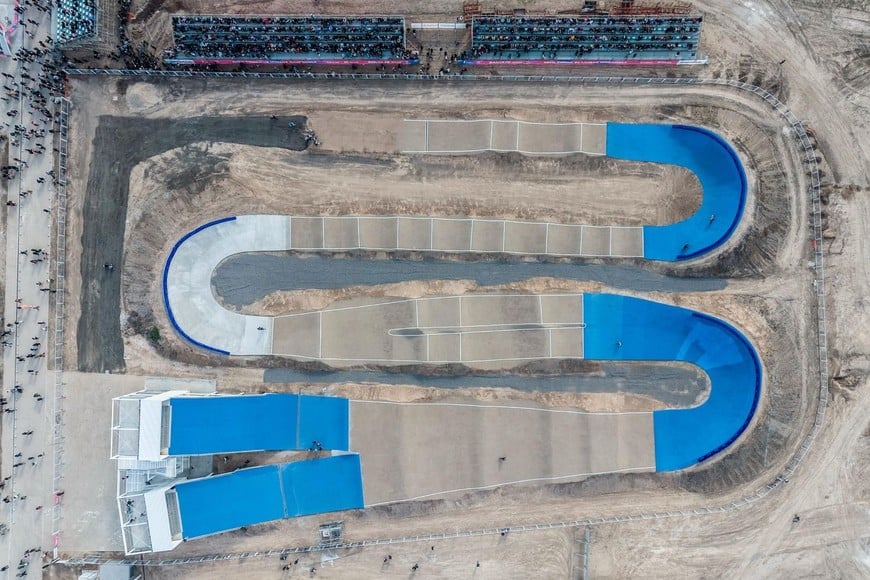 Quedaron inaugurados el Invencible Rafaela y la nueva pista de BMX Race.