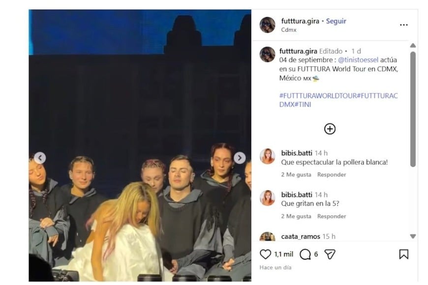 En las imágenes aparece arrodillada sobre el escenario mientras sus bailarines se acercan para acompañarla.
