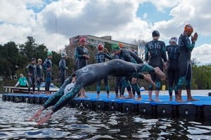 El Mundial Juvenil de Aguas Abiertas finalizó este domingo en la ciudad de Santa Fe. Crédito: Fernando Nicola