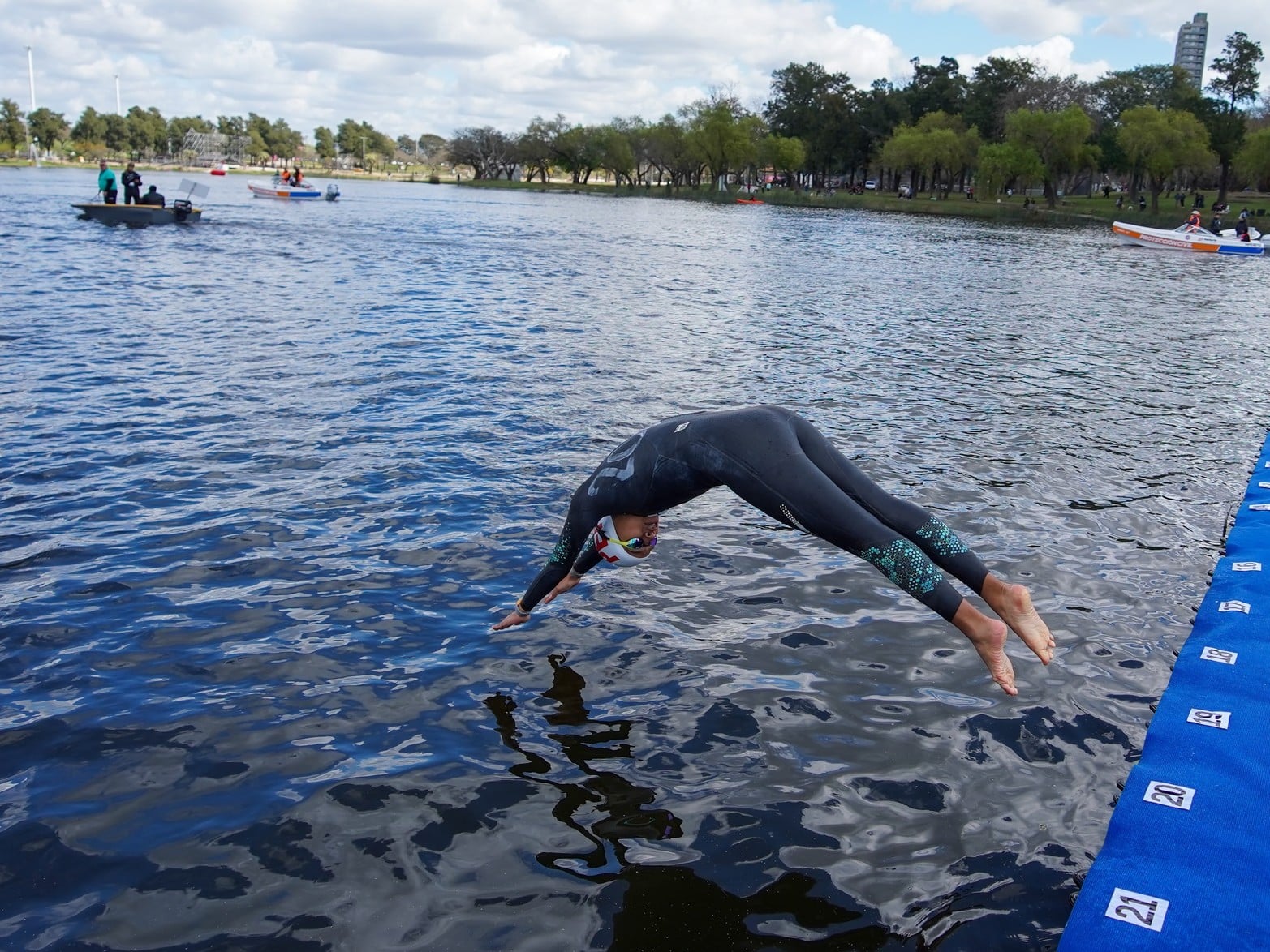 El Mundial Juvenil de Aguas Abiertas finalizó este domingo en la ciudad de Santa Fe.