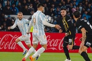 Racing vs Atlético Tucumán. Foto: @ATOficial