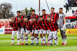 Para este compromiso, por bajas y decisión táctica, Marcelo Fuentes decidió cambiar sistema y nombres, modificó el plan y buscó resguardarse ante Deportivo Maipú