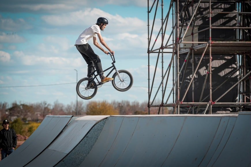 Quedaron inaugurados el Invencible Rafaela y la nueva pista de BMX Race.