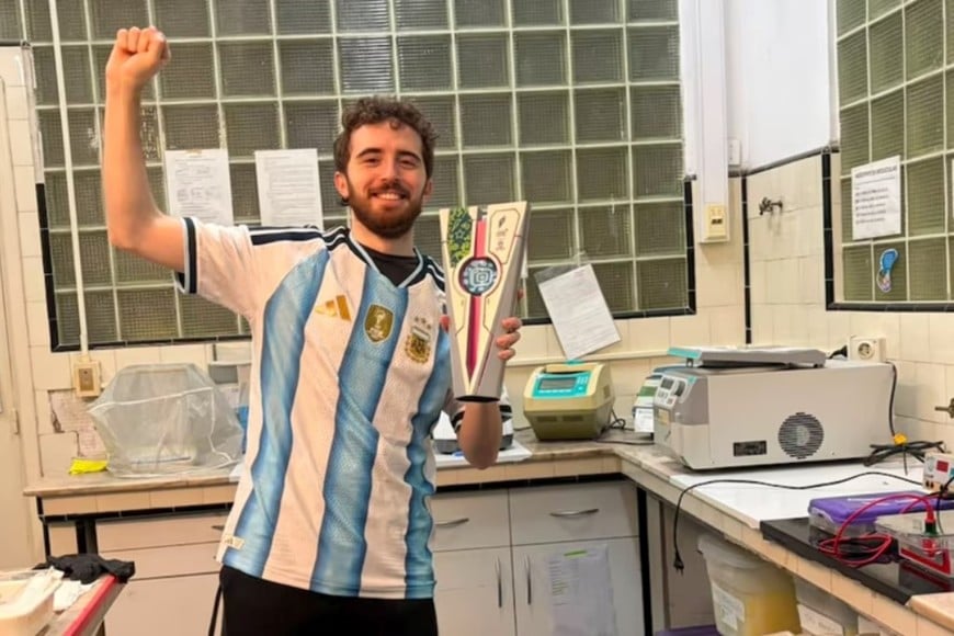 Vitali combina su carrera científica con su pasión por el baile.