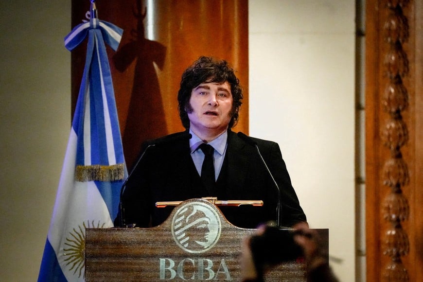 FILE PHOTO: Argentine President Javier Milei waves during a ceremony commemorating the 172nd anniversary of the Buenos Aires Stock Exchange in Buenos Aires, Argentina, July 16, 2026. REUTERS/Mariana Nedelcu/File Photo