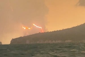 Smoke rises following eruption of the Mount Anak Krakatau volcano, in Anak Krakatau, Lampung province, Indonesia, September 5, 2026, in this screengrab obtained from a social media video. @ASDIN88/Instagram/via REUTERS THIS IMAGE HAS BEEN SUPPLIED BY A THIRD PARTY. MANDATORY CREDIT. NO RESALES. NO ARCHIVES.
VERIFICATION
- Date and location verified by metadata on the original file
- Mountains, shoreline and vegetation match satellite images
- Terrain matched topography mapping