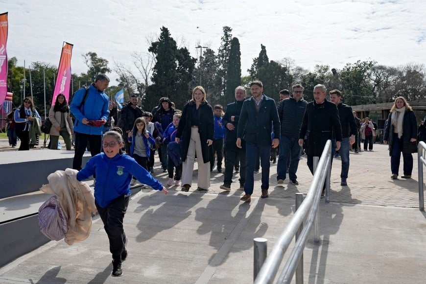 Pullaro inauguró la Cubierta XXI a días del inicio de los Juegos.