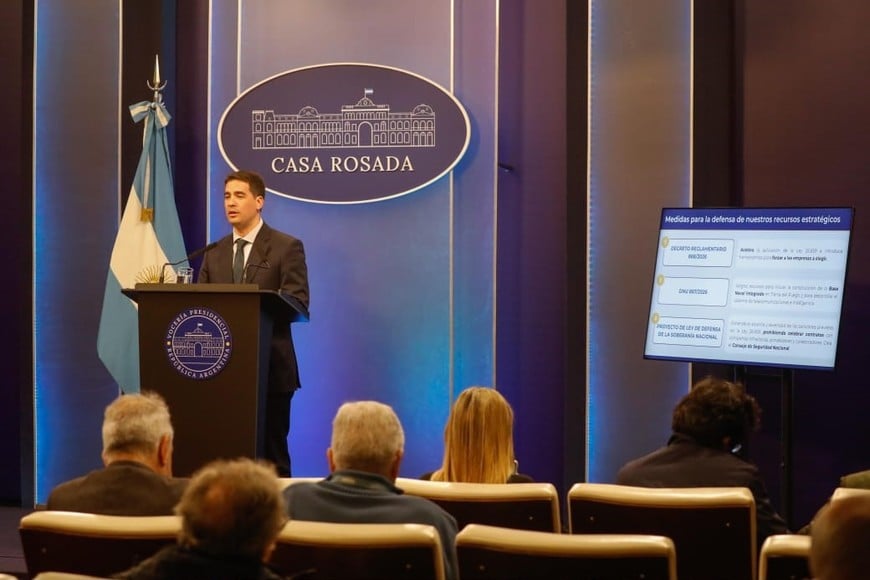 Adrian Ravier dijo que cualquier relación que se quiera hacer entre Galtieri y Milei “nos parece equivocada”