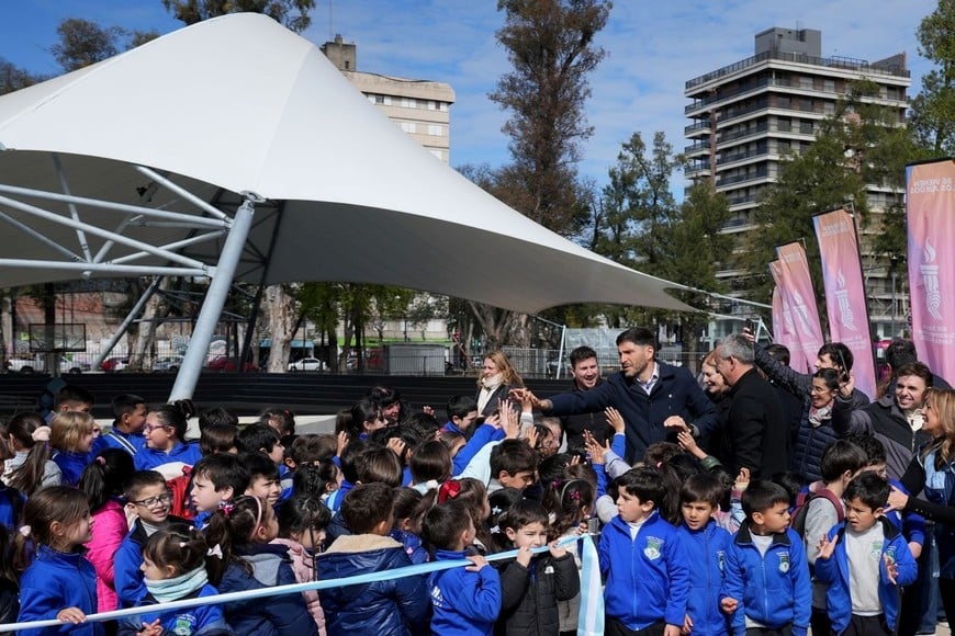 Rosario se prepara para recibir a miles de deportistas y visitantes.