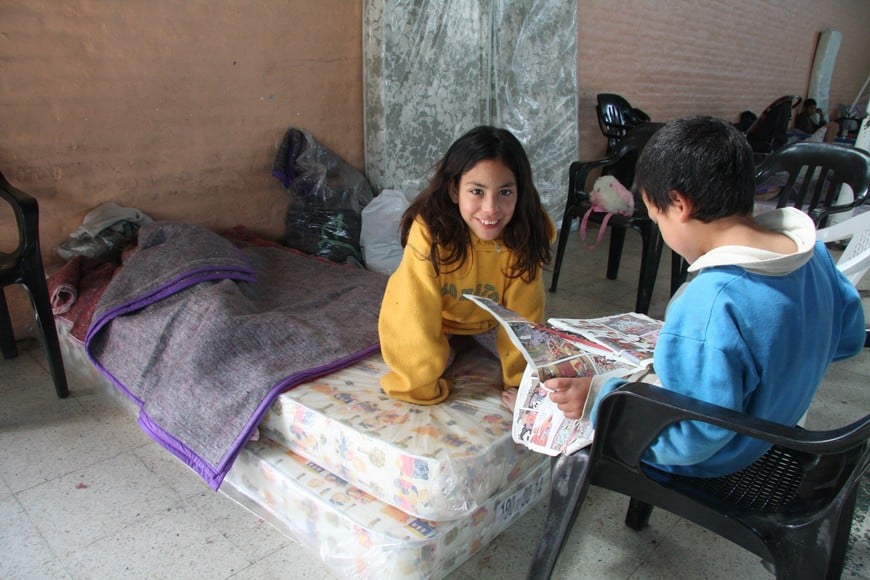 Los docentes deberán preparar un "portafolio pedagógico" para que los chicos no pierdan la continuidad escolar en caso de no poder asistir a clases. Foto: El Litoral/Archivo