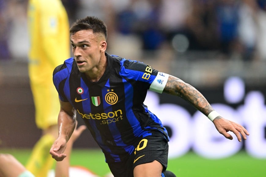 Soccer Football - Serie A - Inter Milan v Napoli - San Siro, Milan, Italy - September 5, 2026
Inter Milan's Lautaro Martinez celebrates scoring their third goal REUTERS/Daniele Mascolo
