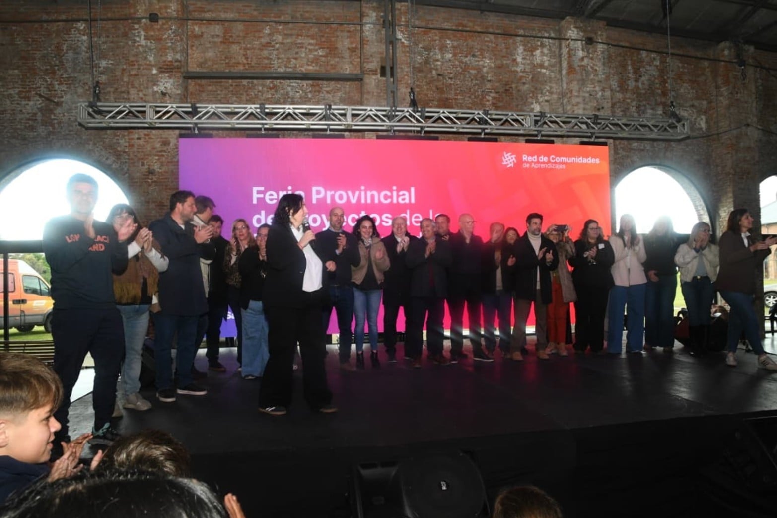 Feria Provincial de Proyectos de la Red de Comunidades de Aprendizajes este miércoles en La Redonda de la ciudad de Santa Fe.