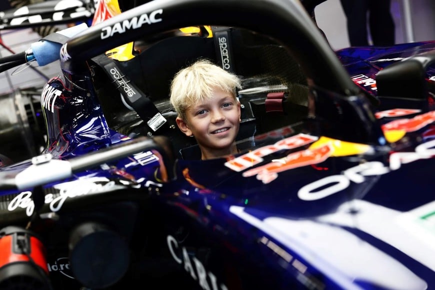 Robin Räikkönen seguirá su formación en el programa de jóvenes de Red Bull.