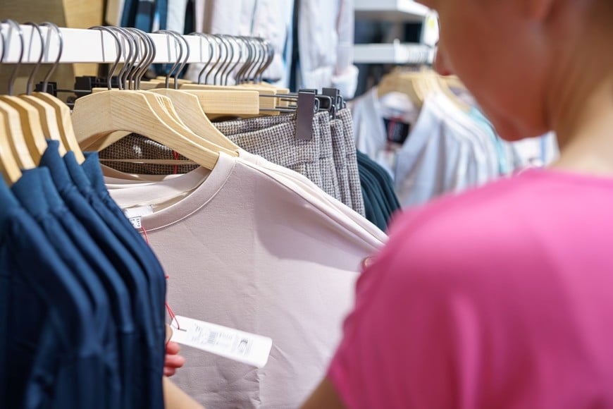 La ropa se encuentra entre los productos más caros en Argentina.