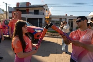 Tras casi un mes de travesía por toda la provincia de Santa Fe, la Antorcha Suramericana completó su histórico recorrido previo al inicio de los XIII Juegos Suramericanos Santa Fe 2026.