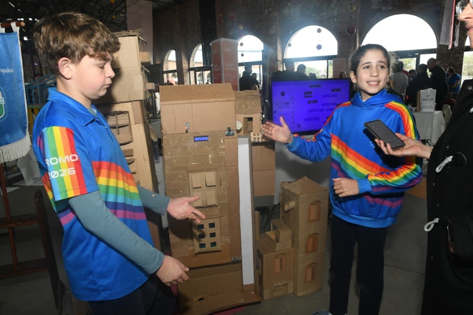 Feria Provincial de Proyectos de la Red de Comunidades de Aprendizajes este miércoles en La Redonda de la ciudad de Santa Fe.