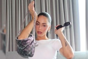 Tini Stoessel mostró lujosas carteras Gucci.
