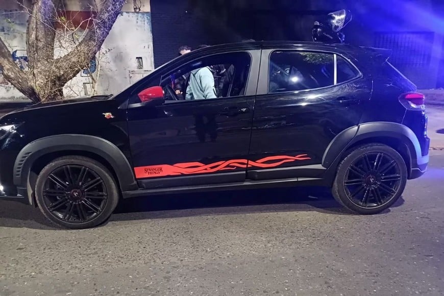 El procedimiento policial se realizó durante la noche del martes en Rosario.